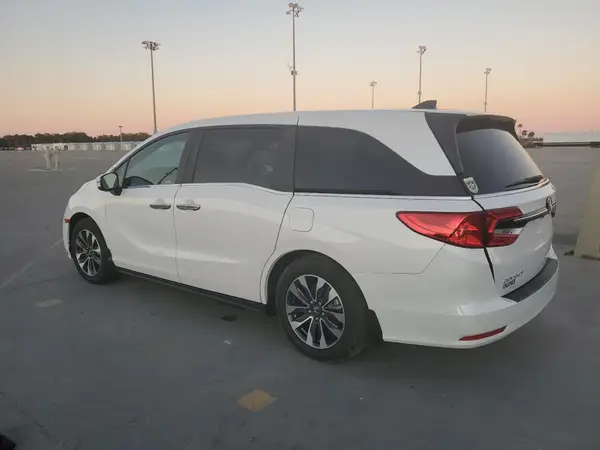 5FNRL6H67RB010890 2024 HONDA ODYSSEY - Image 2