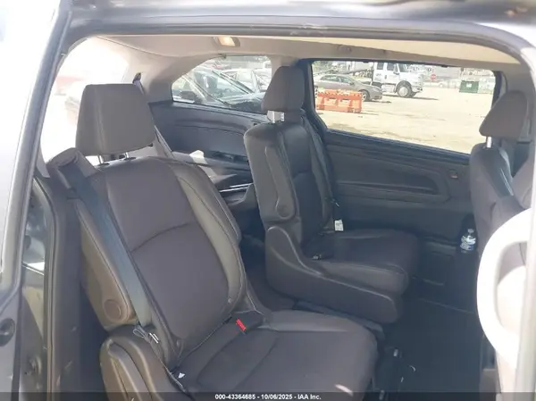 5FNRL6H67RB040570 2024 HONDA ODYSSEY - Image 8