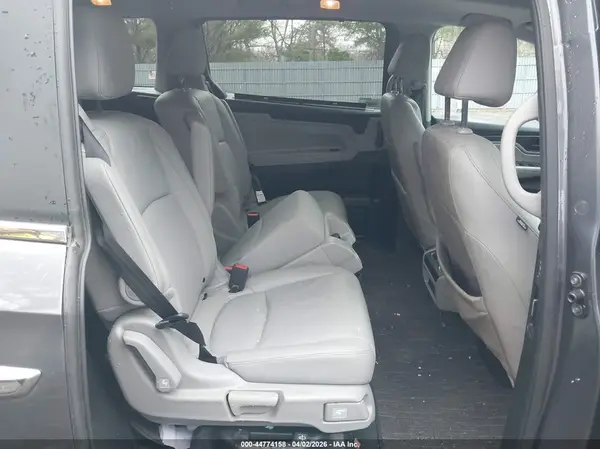 5FNRL6H67RB048510 2024 HONDA ODYSSEY - Image 8