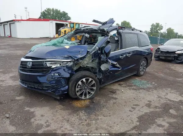 5FNRL6H67RB050483 2024 HONDA ODYSSEY - Image 2