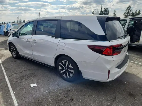 5FNRL6H67SB052255 2025 HONDA ODYSSEY - Image 2