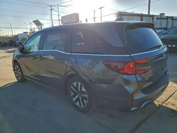 5FNRL6H67SB065880 2025 HONDA ODYSSEY - Image 2