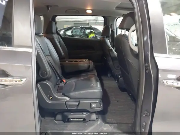 5FNRL6H68PB018364 2023 HONDA ODYSSEY - Image 8