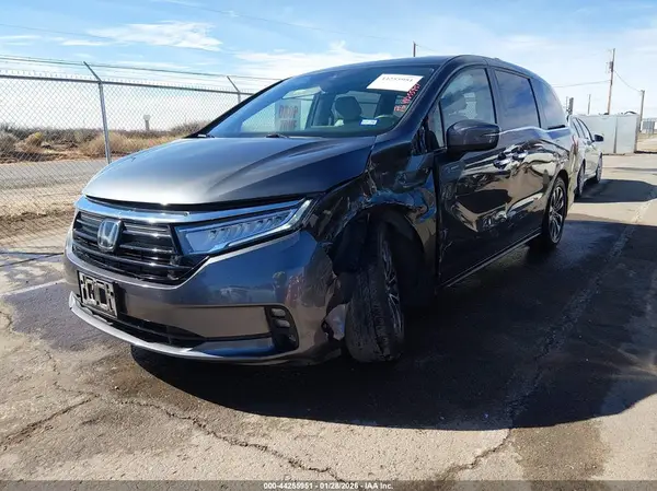 5FNRL6H68PB043314 2023 HONDA ODYSSEY - Image 2