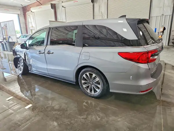 5FNRL6H68PB050537 2023 HONDA ODYSSEY - Image 2