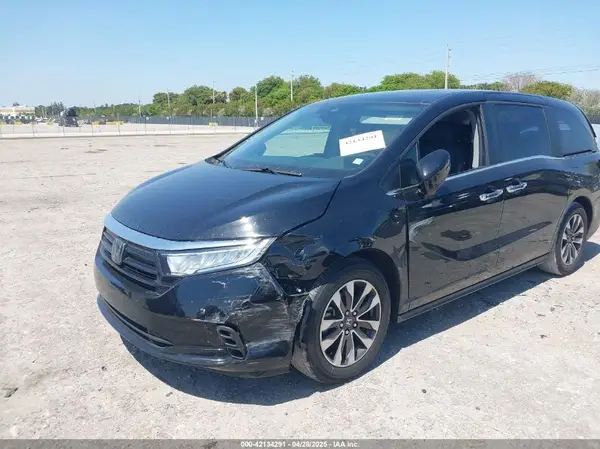5FNRL6H68RB017184 2024 HONDA ODYSSEY - Image 2