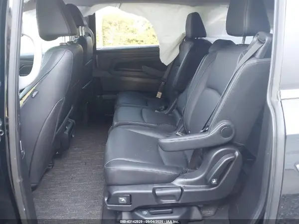 5FNRL6H68RB052159 2024 HONDA ODYSSEY - Image 8