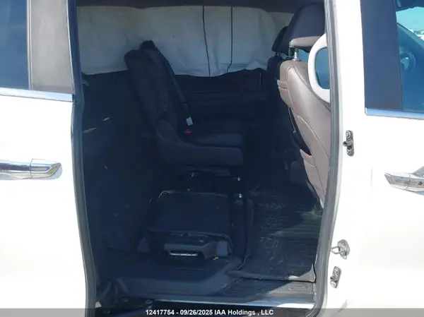 5FNRL6H69JB511283 2018 HONDA ODYSSEY - Image 8