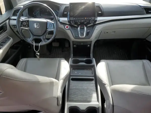 5FNRL6H69JB511607 2018 HONDA ODYSSEY - Image 8