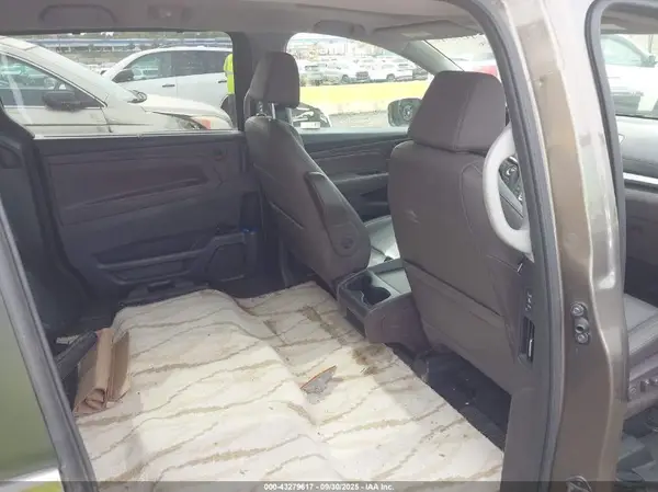 5FNRL6H69PB033617 2023 HONDA ODYSSEY - Image 8