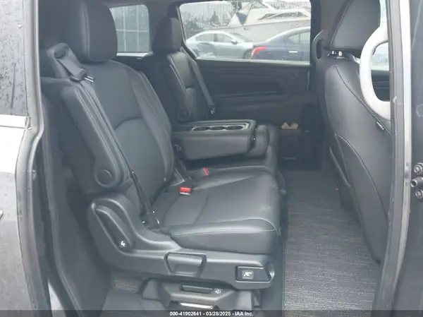 5FNRL6H69RB053109 2024 HONDA ODYSSEY - Image 8