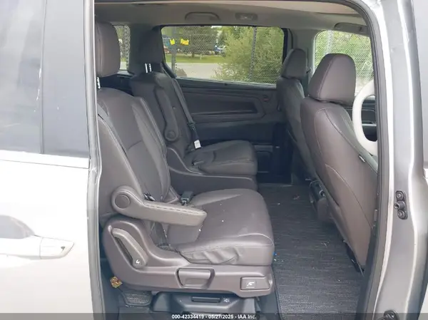 5FNRL6H69RB061534 2024 HONDA ODYSSEY - Image 8