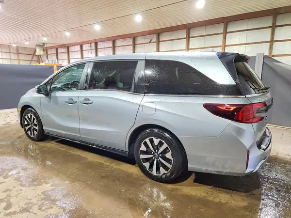 5FNRL6H69SB076010 2025 HONDA ODYSSEY - Image 2