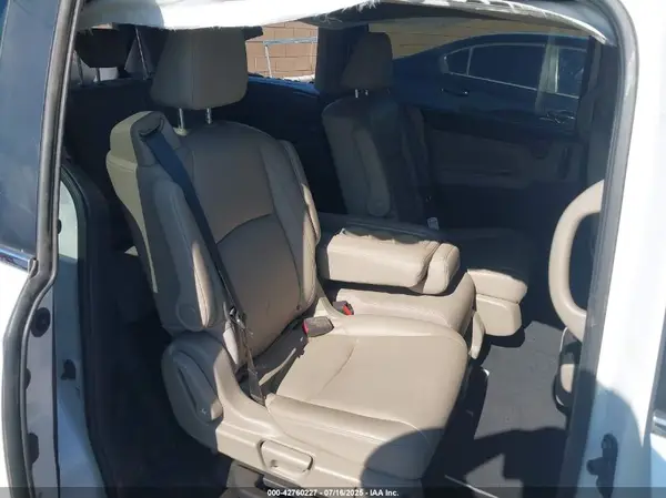 5FNRL6H6XRB016974 2024 HONDA ODYSSEY - Image 8