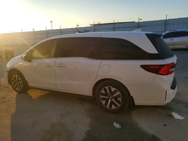 5FNRL6H6XSB066215 2025 HONDA ODYSSEY - Image 2