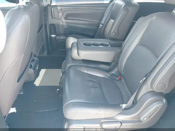 5FNRL6H70JB001977 2018 HONDA ODYSSEY - Image 8