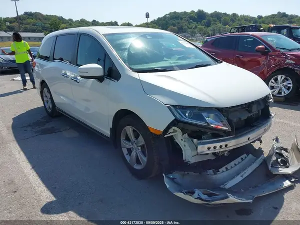 5FNRL6H70JB005494 2018 HONDA ODYSSEY - Image 1