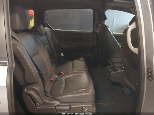5FNRL6H70JB009514 2018 HONDA ODYSSEY - Image 8