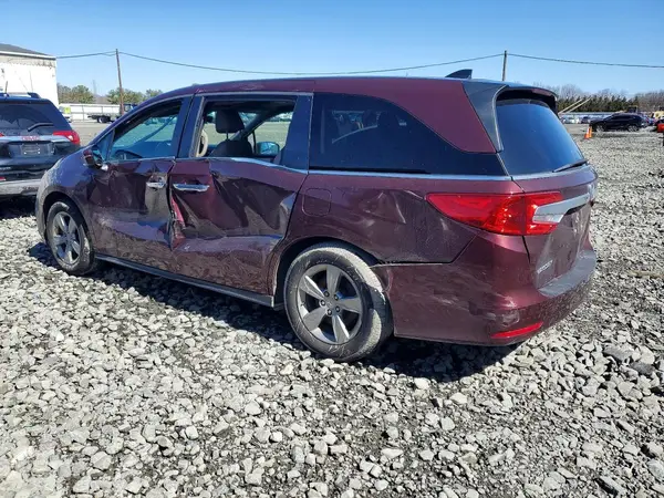 5FNRL6H70JB013675 2018 HONDA ODYSSEY - Image 2