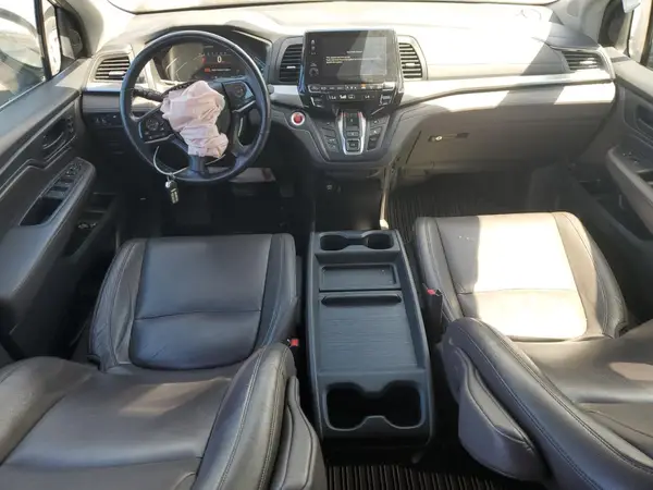 5FNRL6H70JB018536 2018 HONDA ODYSSEY - Image 8