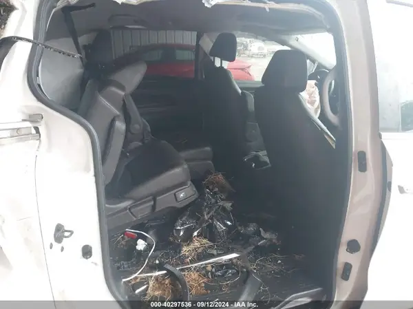 5FNRL6H70JB019301 2018 HONDA ODYSSEY - Image 8