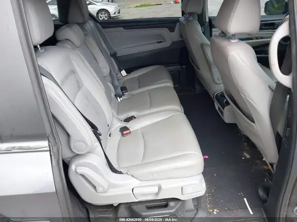 5FNRL6H70JB022134 2018 HONDA ODYSSEY - Image 8