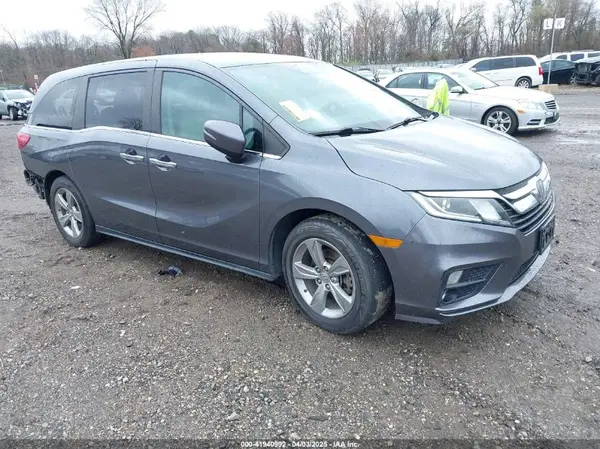5FNRL6H70JB025227 2018 HONDA ODYSSEY - Image 1