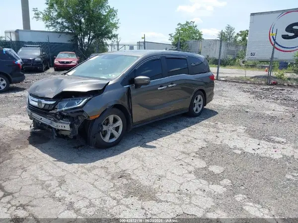 5FNRL6H70JB030038 2018 HONDA ODYSSEY - Image 2