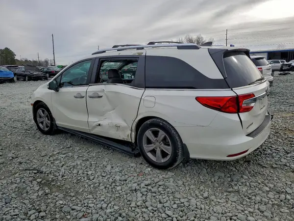 5FNRL6H70JB038737 2018 HONDA ODYSSEY - Image 2