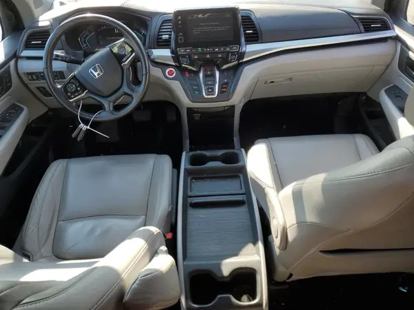 5FNRL6H70JB043257 2018 HONDA ODYSSEY - Image 8