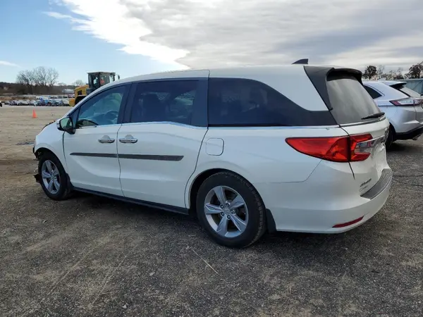 5FNRL6H70JB049592 2018 HONDA ODYSSEY - Image 2
