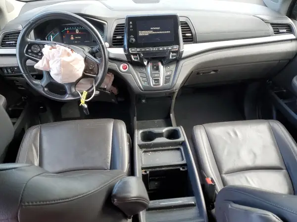 5FNRL6H70JB049592 2018 HONDA ODYSSEY - Image 8