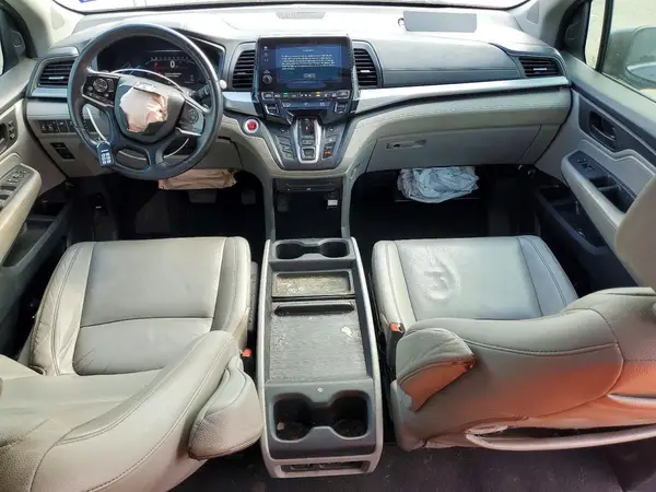 5FNRL6H70JB049768 2018 HONDA ODYSSEY - Image 8