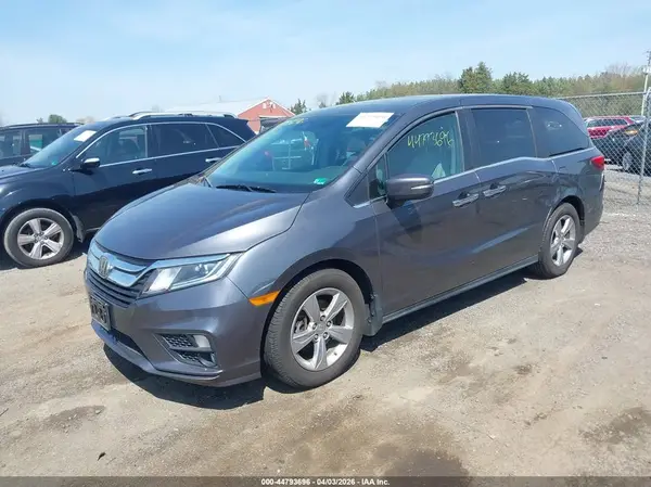 5FNRL6H70JB050452 2018 HONDA ODYSSEY - Image 2