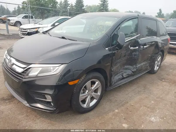 5FNRL6H70JB050645 2018 HONDA ODYSSEY - Image 2