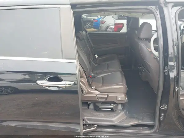 5FNRL6H70JB050645 2018 HONDA ODYSSEY - Image 8