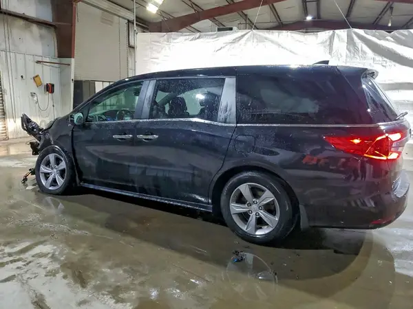 5FNRL6H70JB058390 2018 HONDA ODYSSEY - Image 2