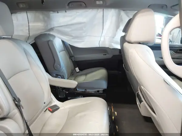 5FNRL6H70JB059653 2018 HONDA ODYSSEY - Image 8