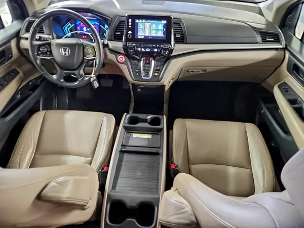 5FNRL6H70JB064013 2018 HONDA ODYSSEY - Image 8