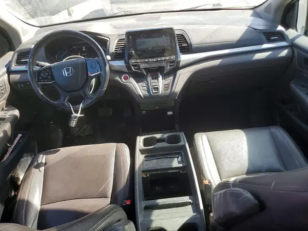 5FNRL6H70JB065193 2018 HONDA ODYSSEY - Image 8