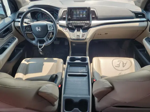 5FNRL6H70JB076775 2018 HONDA ODYSSEY - Image 8