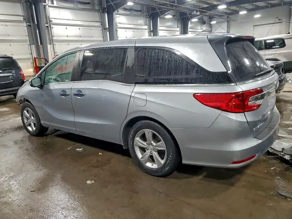 5FNRL6H70JB079594 2018 HONDA ODYSSEY - Image 2