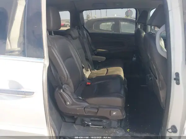 5FNRL6H70JB086657 2018 HONDA ODYSSEY - Image 8