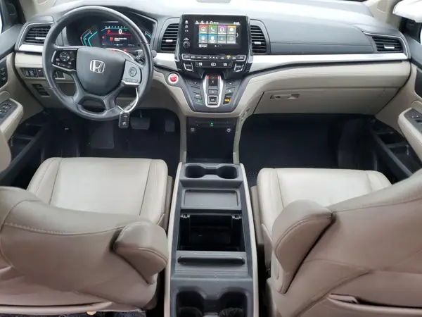 5FNRL6H70JB089641 2018 HONDA ODYSSEY - Image 8