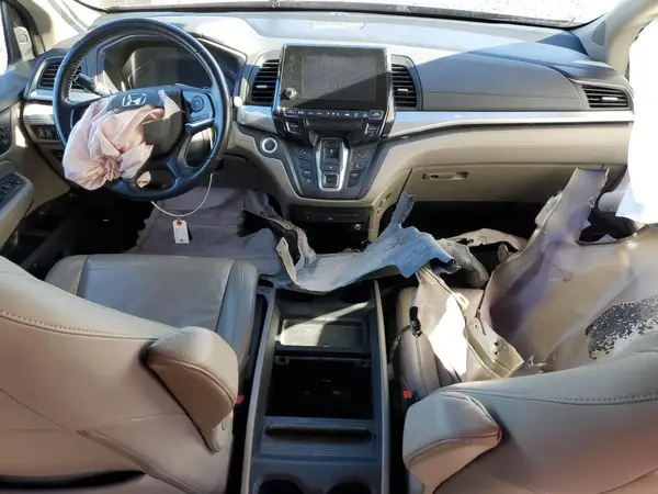 5FNRL6H70JB091440 2018 HONDA ODYSSEY - Image 8