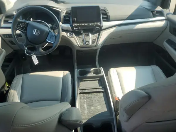 5FNRL6H70JB093950 2018 HONDA ODYSSEY - Image 8