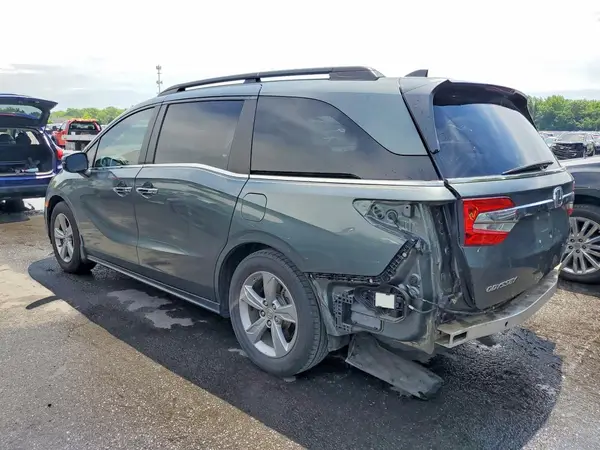 5FNRL6H70JB094256 2018 HONDA ODYSSEY - Image 2