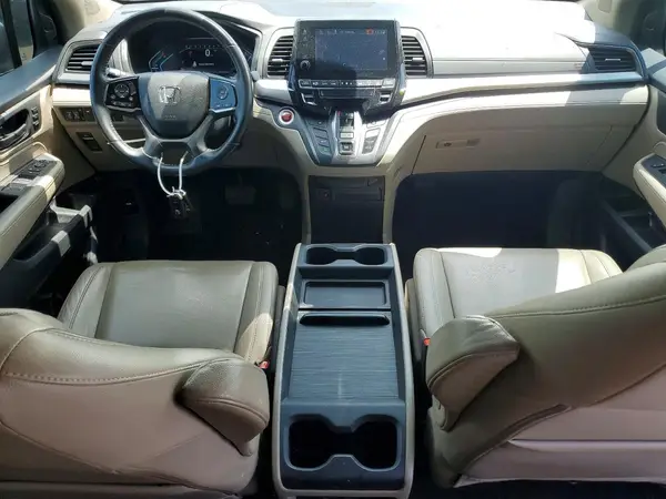 5FNRL6H70JB094256 2018 HONDA ODYSSEY - Image 8