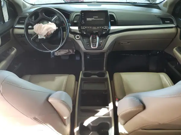 5FNRL6H70JB096301 2018 HONDA ODYSSEY - Image 8