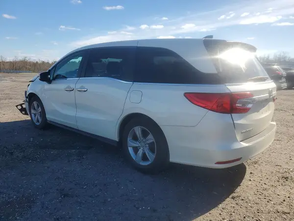5FNRL6H70JB102453 2018 HONDA ODYSSEY - Image 2